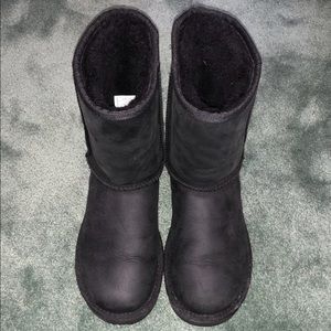 Black Uggs